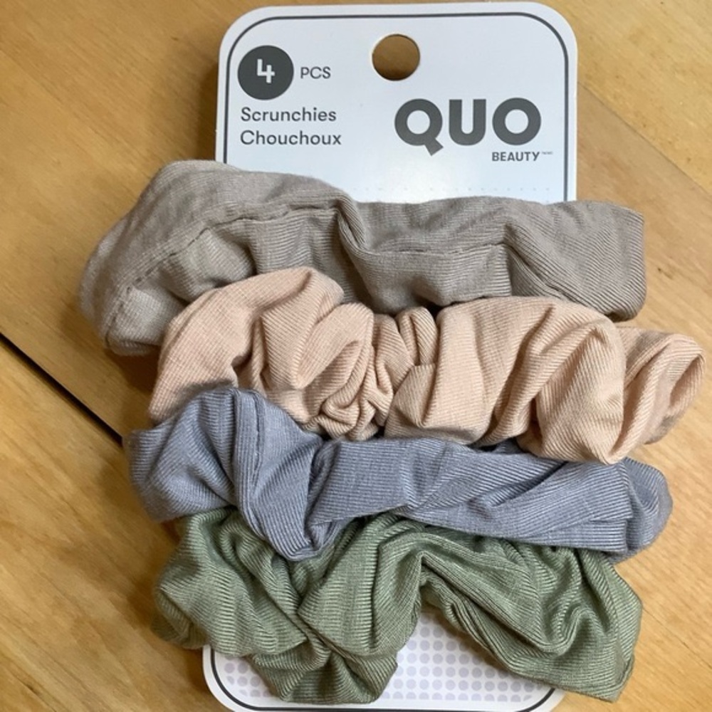 QUO 4 Matte Scrunchies